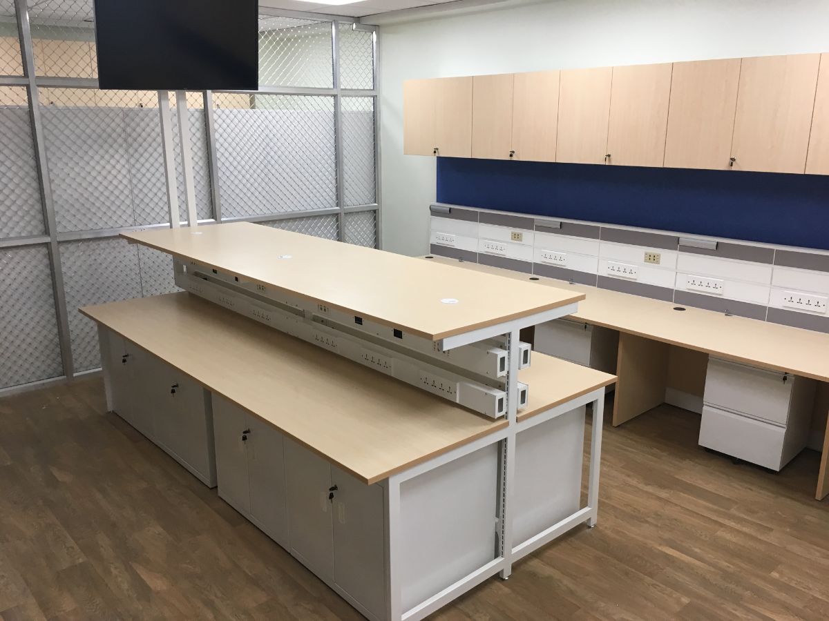 Best Quality Lab Tables in Bangalore